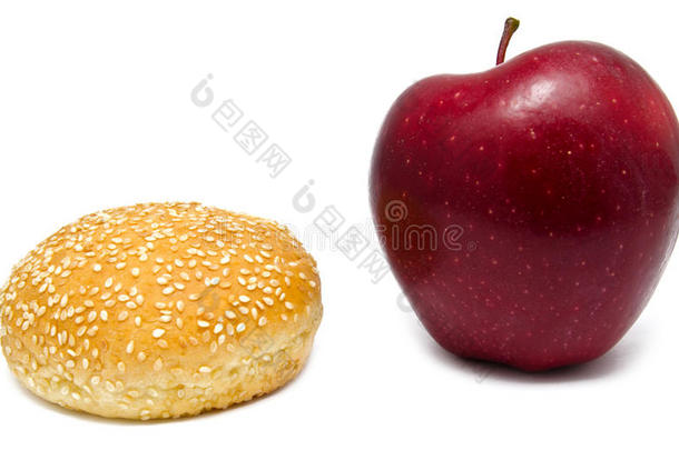 苹果和汉堡在白色