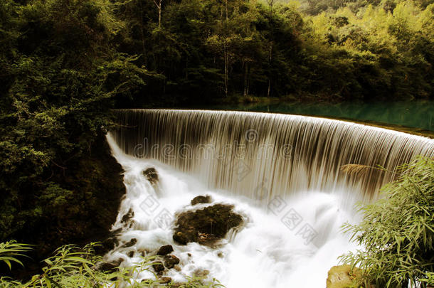 贵州荔波小七孔景区