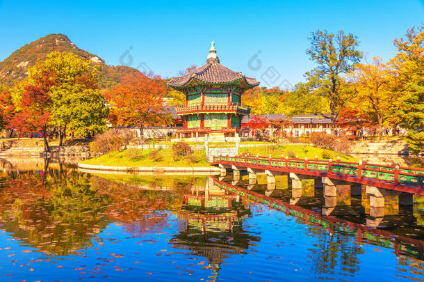 秋天在韩国首尔的京博贡宫。