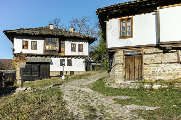 加布罗沃地区布尔津茨村的建筑和<strong>历史保护区</strong>