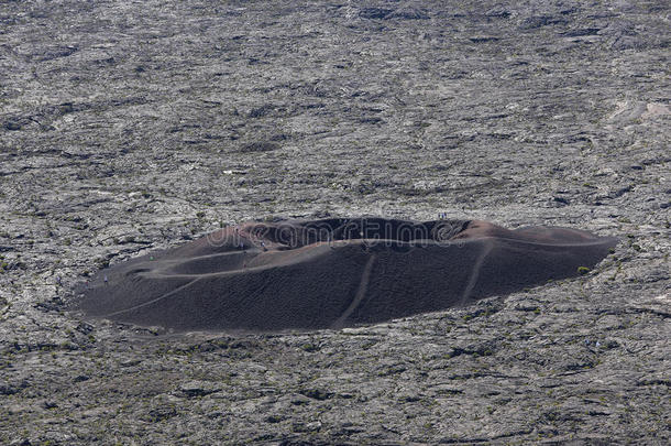 费尼卡莱奥火山口，团圆岛，法国