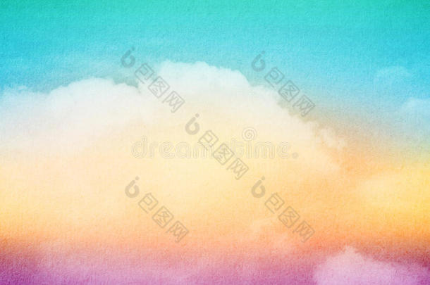 艺术的天空和云，渐变的颜色和粗糙的纹理