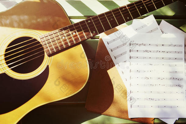 吉他歌曲作家旋律享受音乐音符的概念