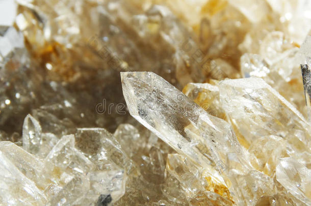 清晰的岩石晶体石英地质晶体