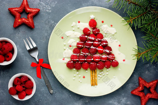 <strong>儿童</strong>圣诞乐趣<strong>食品</strong>的想法-树莓圣诞树