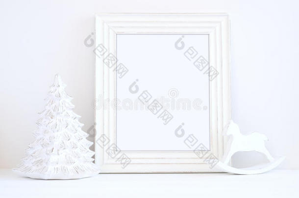 圣诞模型风格的股票摄影与白色框架
