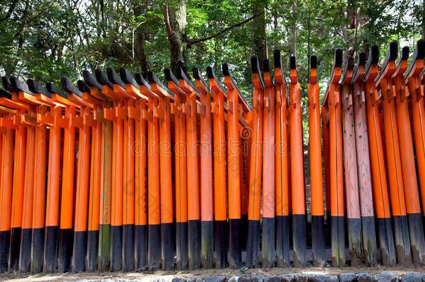 日本京都浮石寺的都灵门