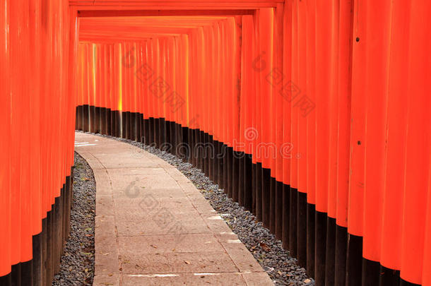 日本京都浮石寺的都灵门