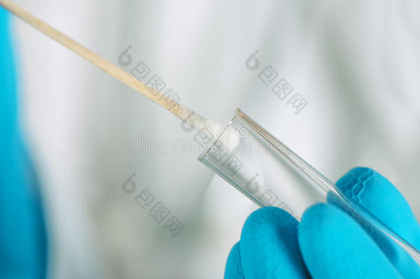 棉签和DNA试管宏
