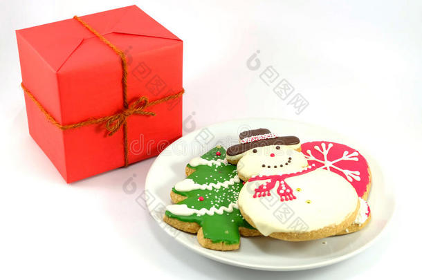圣诞饼干和红色礼盒