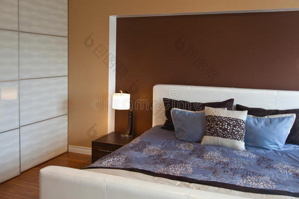 建筑学竹子床床单棕色的
