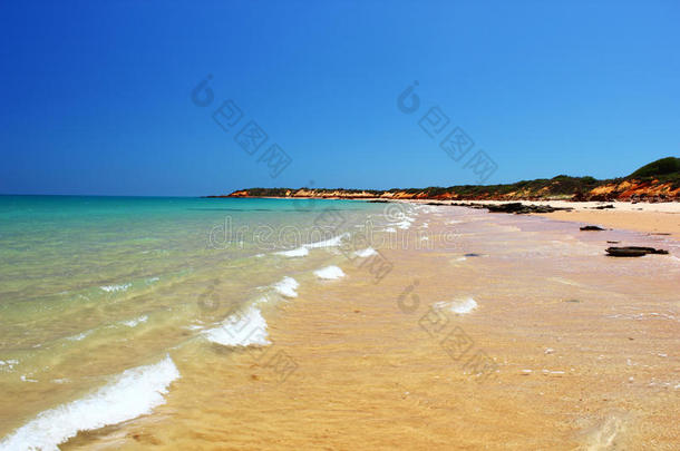 澳大利亚海湾海滩美丽的蓝色