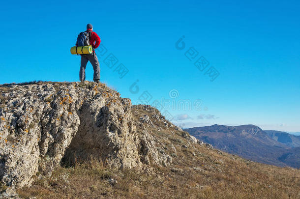 冒险秋天<strong>背包背包</strong>客<strong>背包</strong>旅行