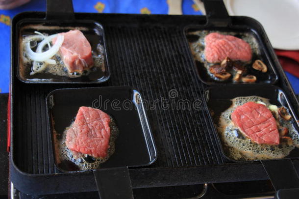 烧烤牛肉鸡关闭烹饪