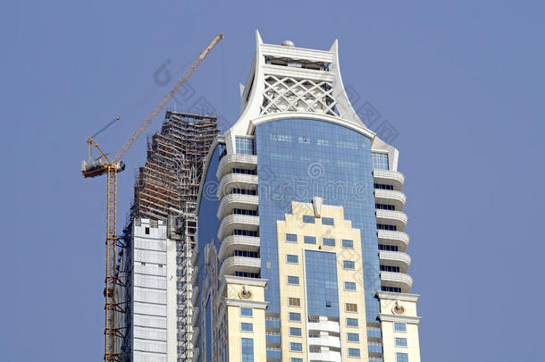 在阿拉伯联合酋长<strong>国</strong>迪拜豪华城市建造<strong>新</strong>的<strong>现代</strong>摩天大楼