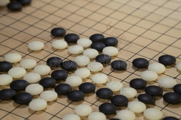 中国棋类游戏围棋还是围棋