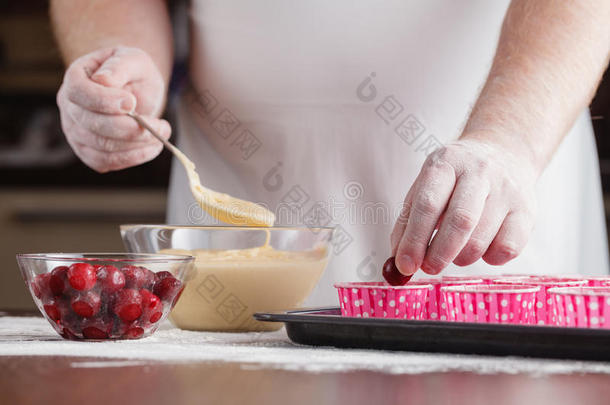 烤烘烤蛋糕案例樱桃