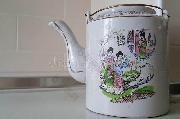 中式茶壶。