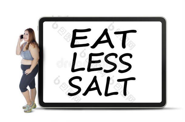 胖女人少吃船上的盐