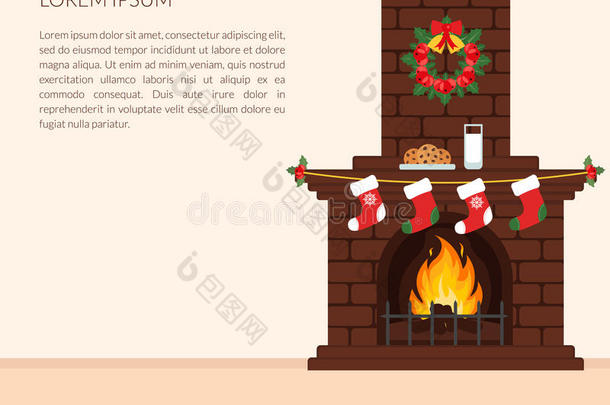 房间的节日内部。 带火的砖砌壁炉，圣诞袜和花环，圣诞老人的<strong>牛奶</strong>和饼干小吃