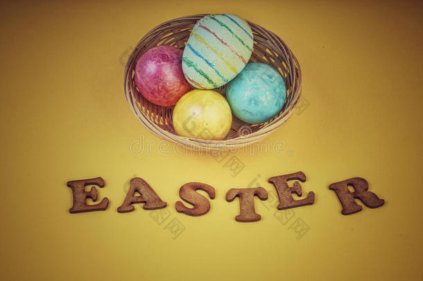 复活节模板与彩色鸡蛋