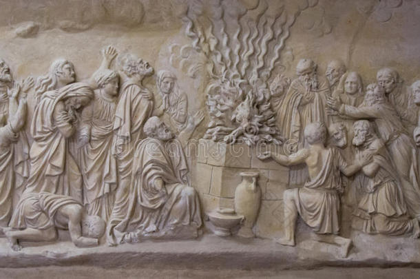 以色列卡梅尔山穆赫拉卡的卡梅利特修道院的浅浮雕