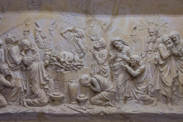 以色列卡梅尔山穆赫拉卡的卡梅利特修道院的浅浮雕