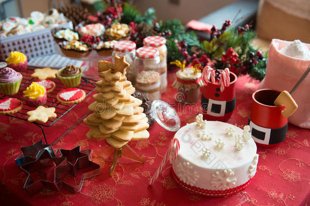圣诞节的纸杯蛋糕，蛋糕，糖果和糖果