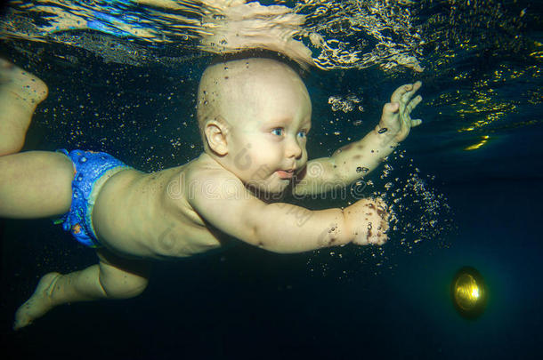 活动年龄水生的宝贝背景
