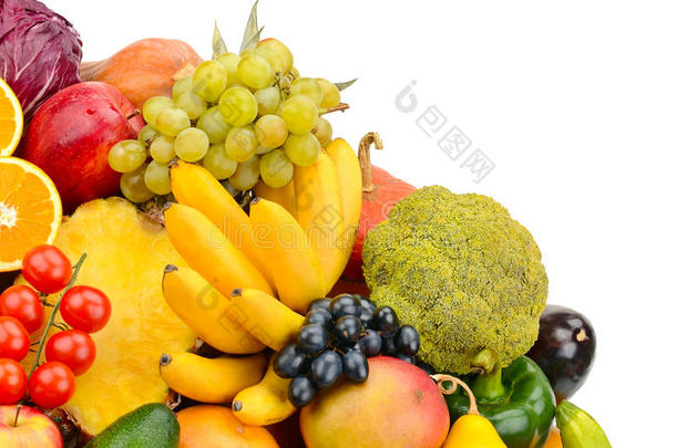 白色背景下分离的<strong>水果</strong>和蔬菜