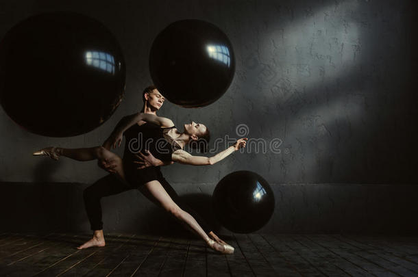 活动艺术气氛<strong>平衡</strong>芭蕾