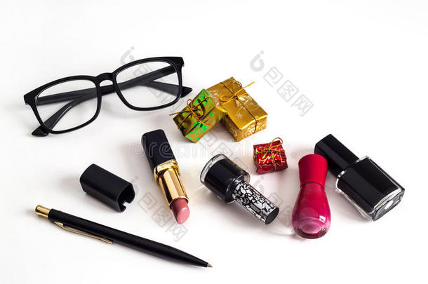 商业圣诞节：钢笔，眼镜，女人`化妆品