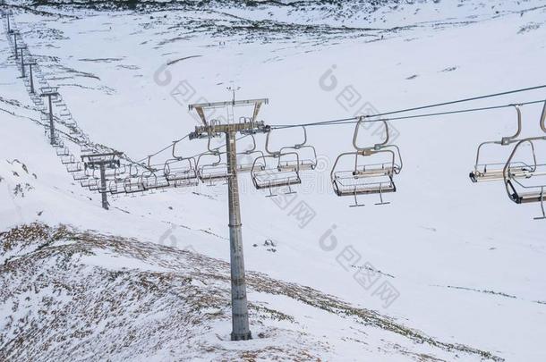 滑雪跑道的空滑雪<strong>升降</strong>机/滑雪<strong>升降</strong>机