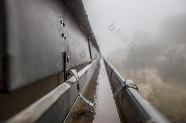 屋顶排水沟排水系统滴雾