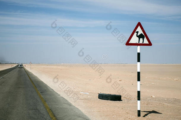阿曼中东沙漠公路骆驼警示牌4