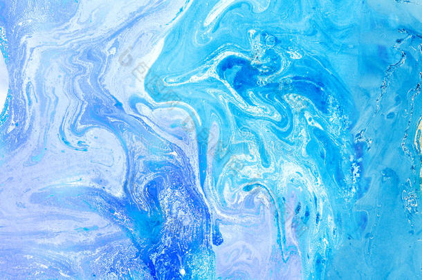 模糊大理石纹蓝紫纹理。 创意背景与抽象油画波浪，手工制作表面。