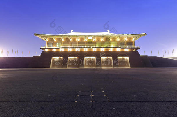 <strong>大明宫</strong>夜景的正面