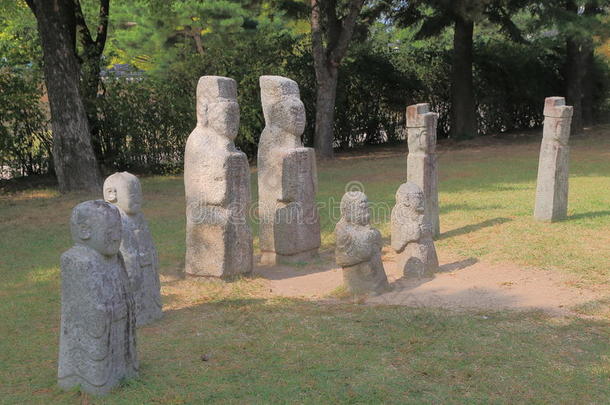 杜拉鲁邦的传统韩国石像