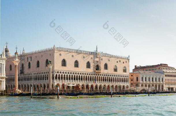 贡多拉和多吉宫殿，威尼斯，意大利