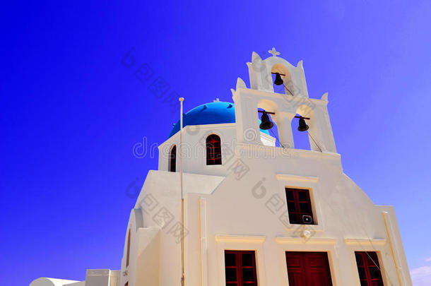 希腊圣托里尼奥亚岛上的教堂建筑