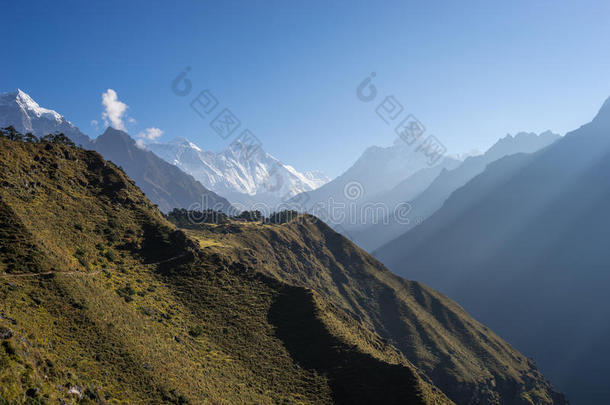 珠穆朗<strong>玛</strong>峰，Lhotse和AmaDablam在一个早晨，珠穆朗<strong>玛</strong>峰地区，尼泊尔