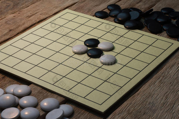 围棋黑色板瓷器中国人