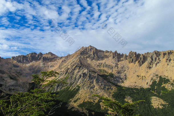 塞罗大教堂徒步旅行，徒步旅行，爬山和登山