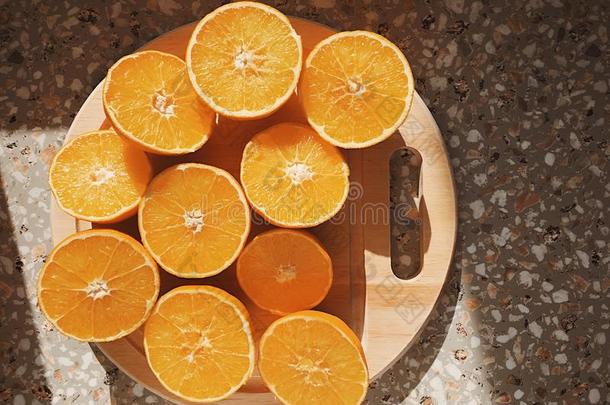 半片橘子日光浴