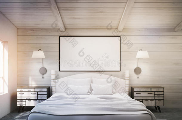 双人床在一个木制房间，有海报，色调