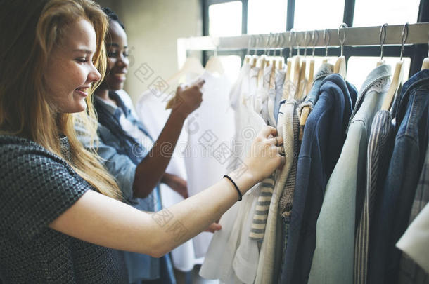 服装店服装服饰时装店风格概念