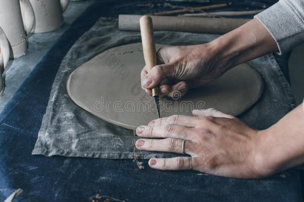 艺术家职业陶瓷陶艺家黏土