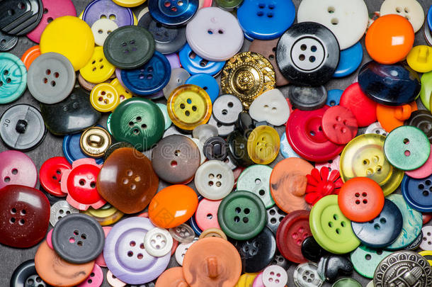 收集彩色缝纫塑料纽扣