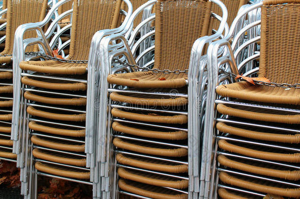 扶手椅背景咖啡馆链式的椅子