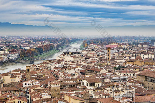从<strong>观景台</strong>上看到佛罗伦萨美丽的空中景色。
